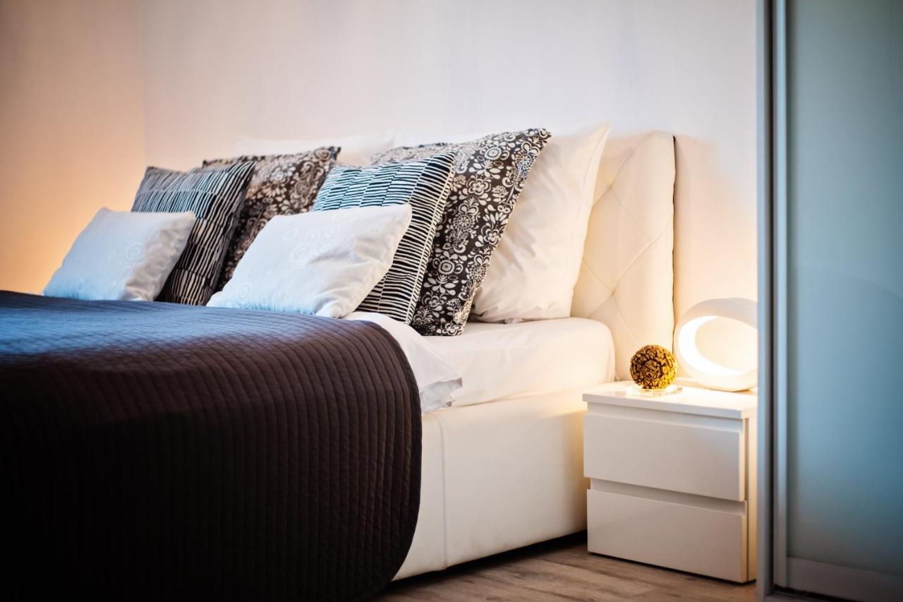 Apartamenty Homely Place Casa Verona - Stary Rynek - Parking Apartment Poznan