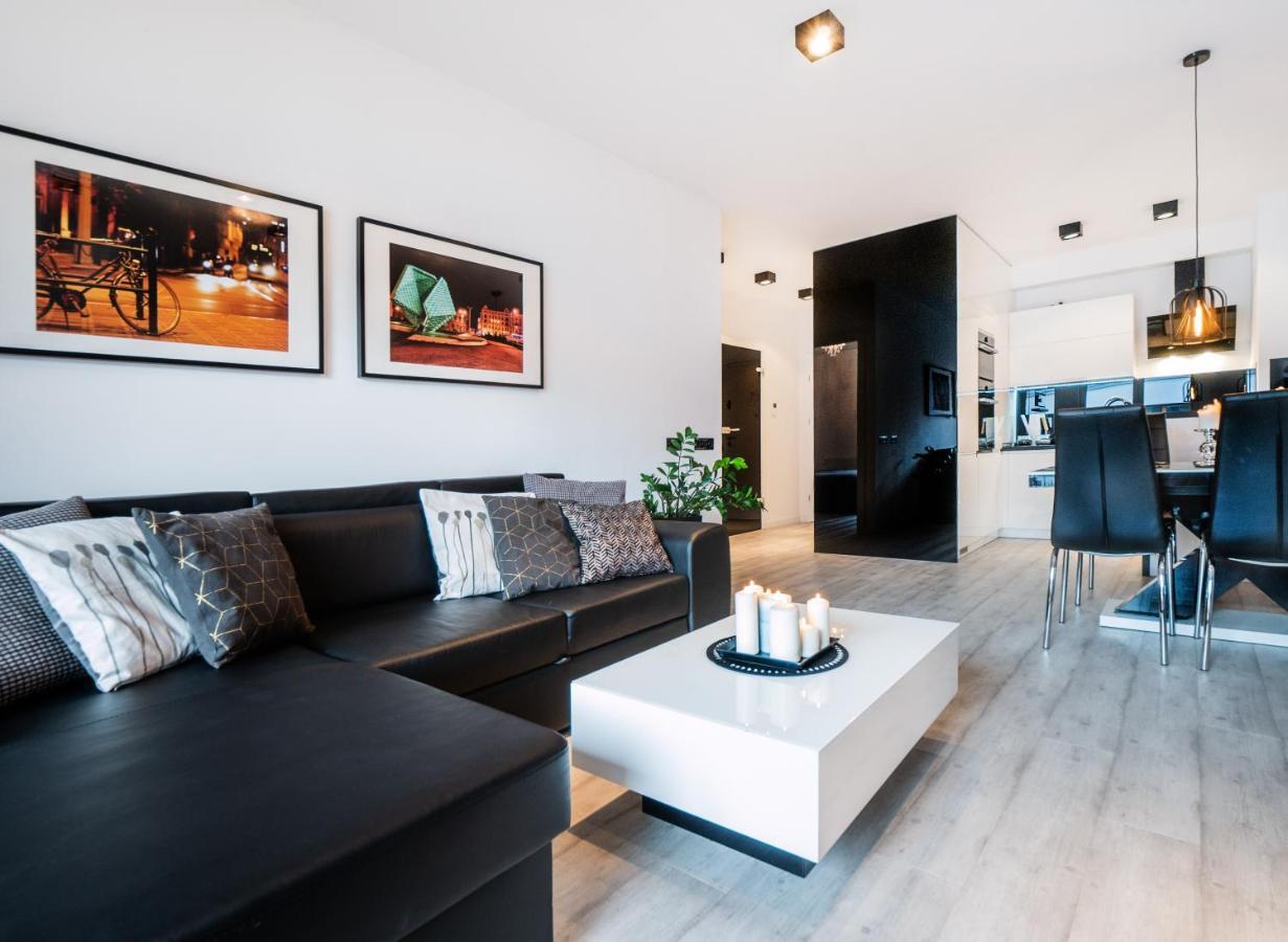Apartamenty Homely Place Casa Verona - Stary Rynek - Parking